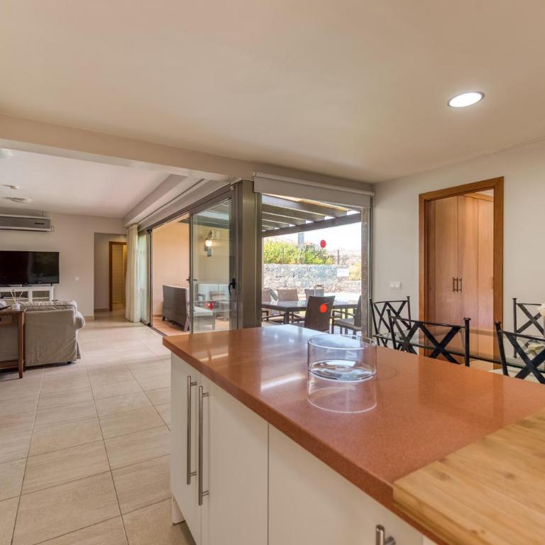 Premium House with Private Heated Pool and Bbq - Chalet - 18