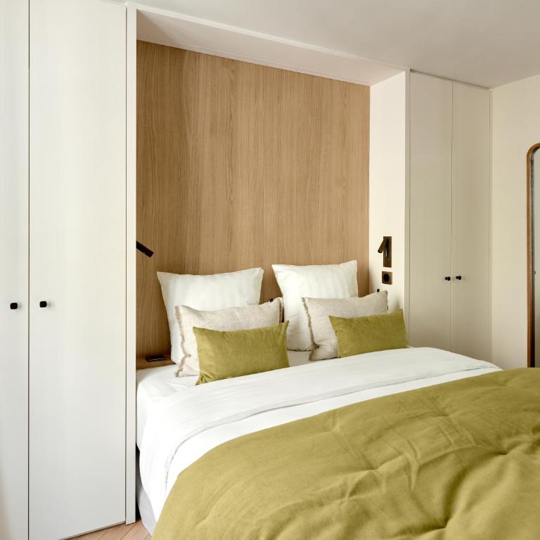 Maison Marais - One-Bedroom Deluxe Apartment - 2