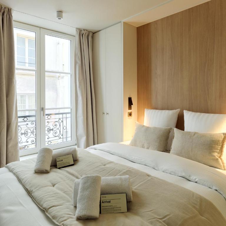 Maison Marais - One-Bedroom Deluxe Apartment - 12