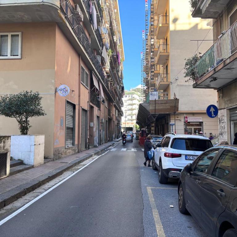 Salerno a due passi dal mare - Appartamento con 3 Camere da Letto e con Balcone - 16