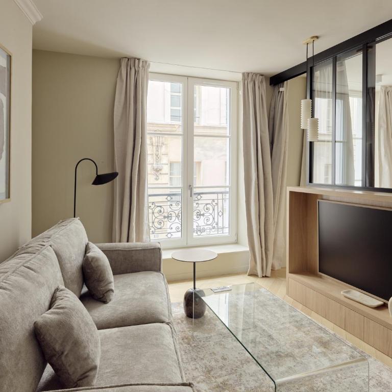 Maison Marais - One-Bedroom Deluxe Apartment - 28