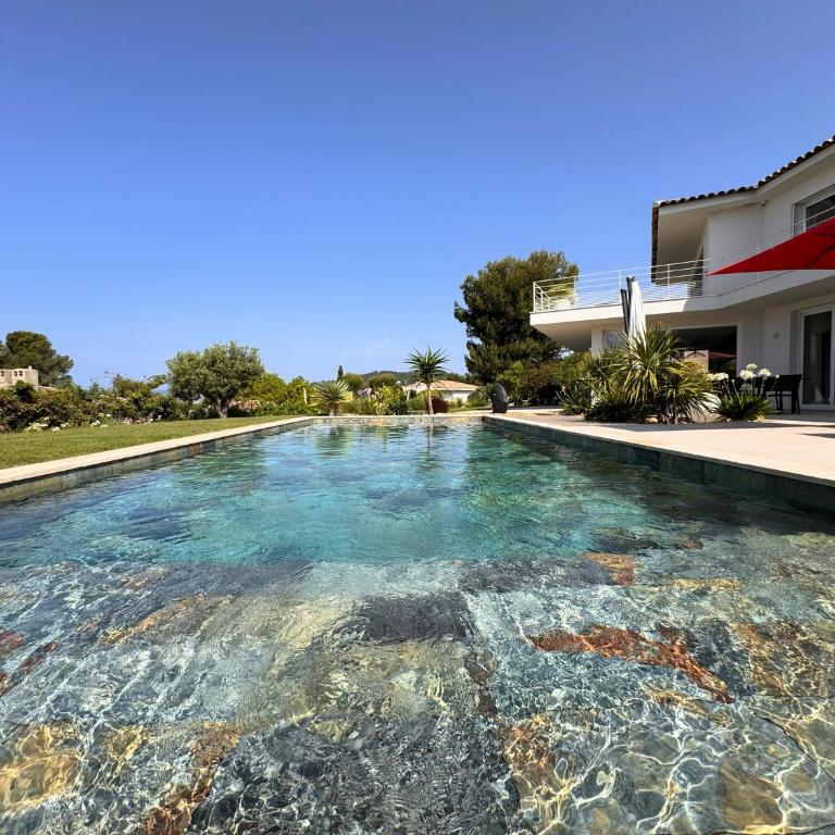 Villa d'exception piscine privée et vue mer - Villa - 2