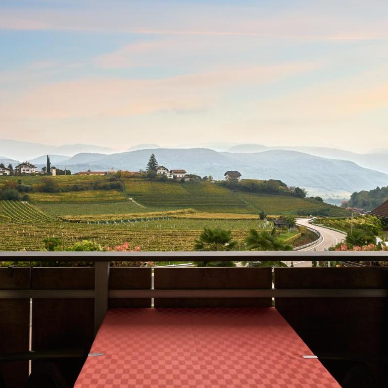 Residence La Terrazza, Apartments in Kaltern, Panorama-Terrasse, nahe historischem Zentrum - Appartamento con Balcone e Vista Paese - 11