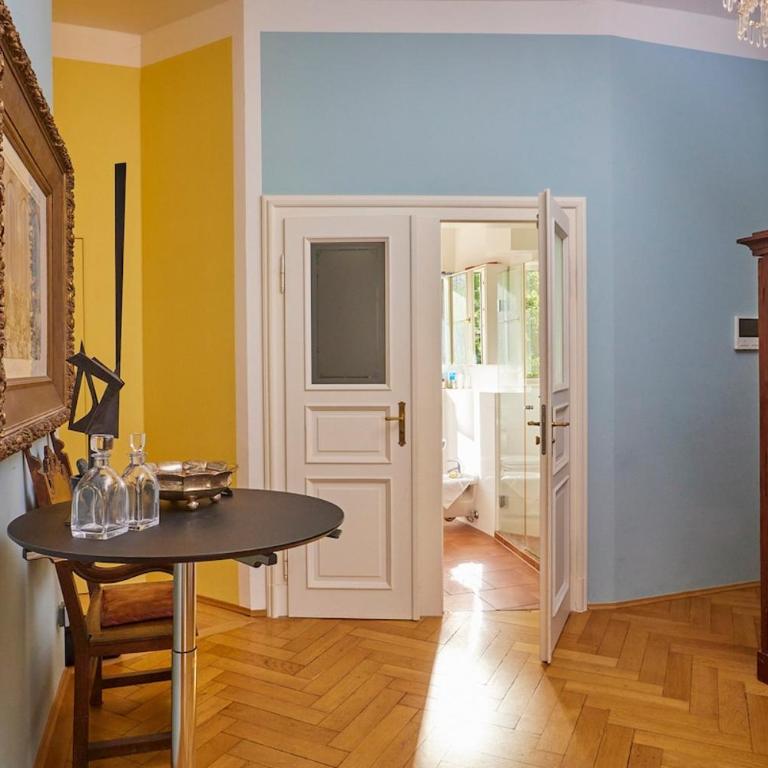Private Superior Suite im Herzen Münchens - Two-Bedroom Superior Apartment - 5