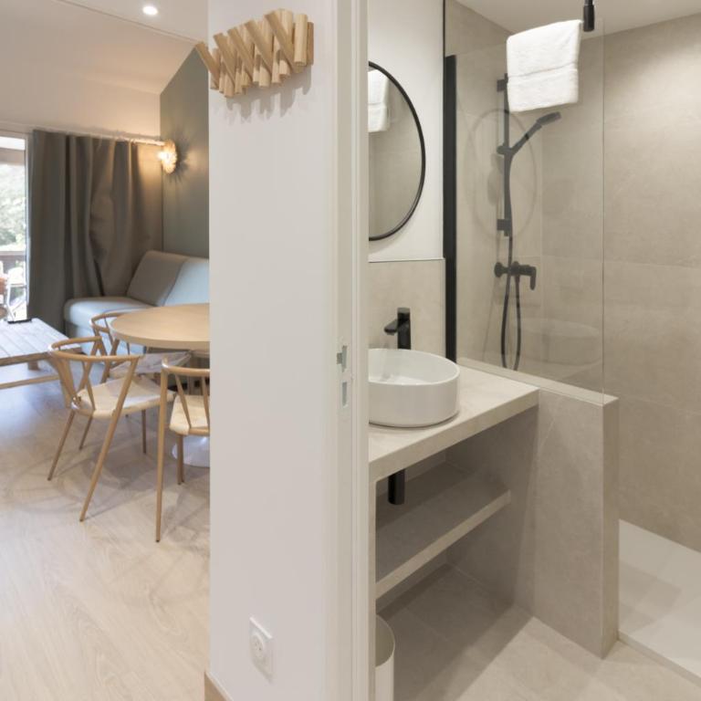Residence Castell'Verde - Appartement Premium Rénové (6 Adultes + 1 Enfant) - Vue Partielle sur Mer (S) - 2