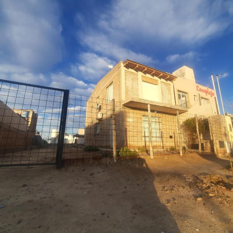 Dina Huapi - Two-Bedroom House - 10