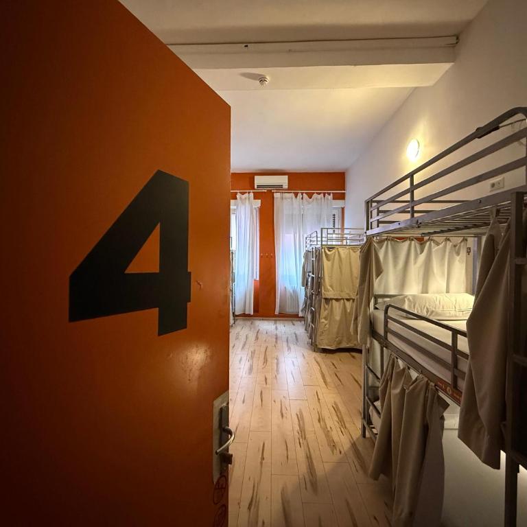 QUO Milano - Bed in 8-Bed Mixed Dormitory Room - 4