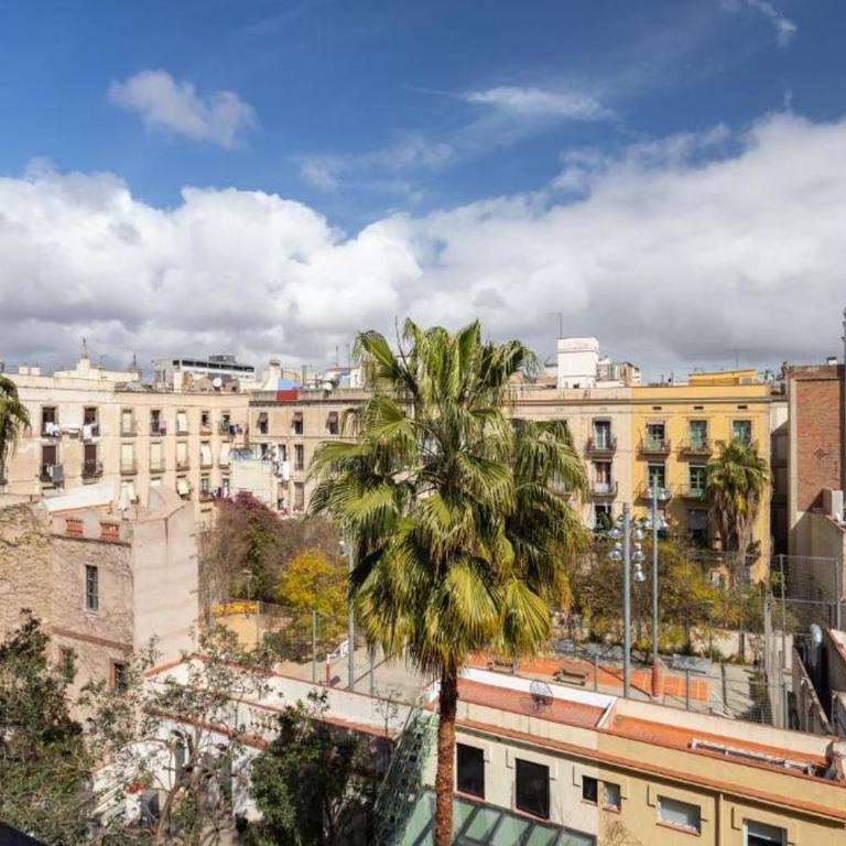 Sunshine Studios Portside Gothic - Studio Apartment - 2