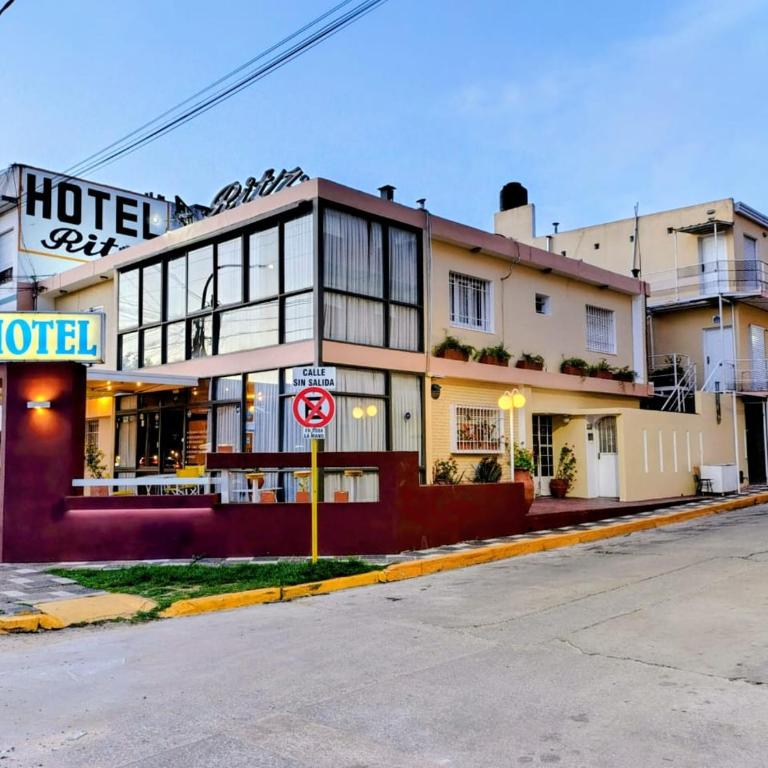 Apart Hotel RITZ - Apartamento de 2 dormitorios con balcón y terraza - 1