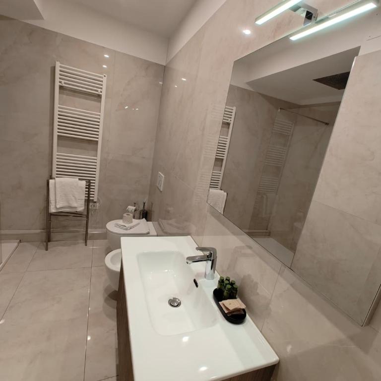 B&B La Marmora 39 - Suite King con Balcone - 14