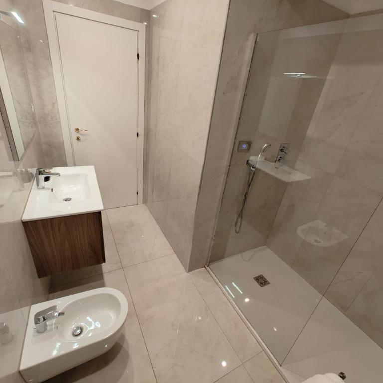B&B La Marmora 39 - Suite King con Balcone - 17