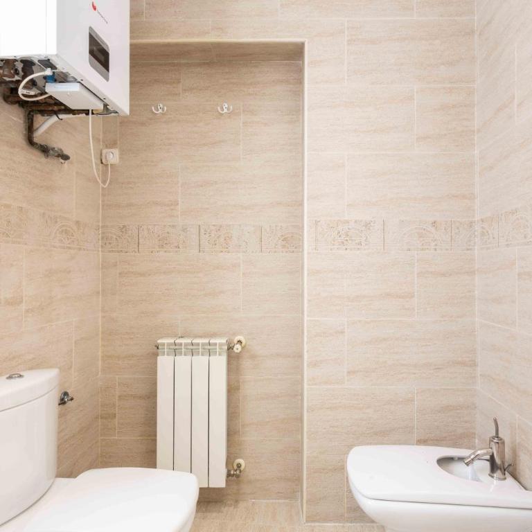 Bright & Spacious 2-BD Apartment in Chueca - Apartment - 20