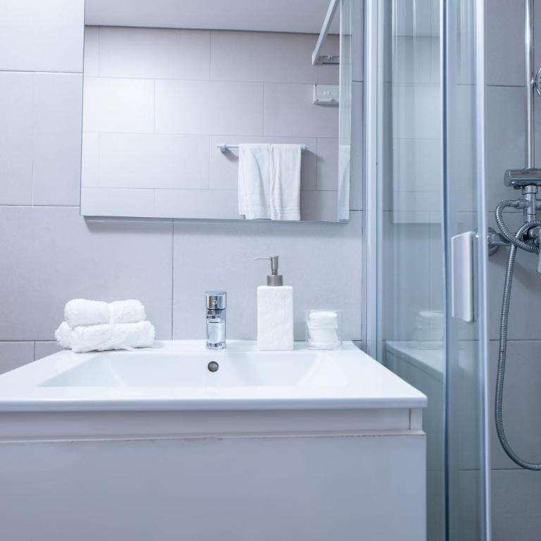 Charming Vintage Studio in trendy Chueca - Apartment - 8