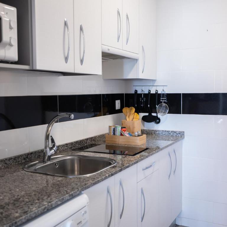 Charming Vintage Studio in trendy Chueca - Apartment - 13