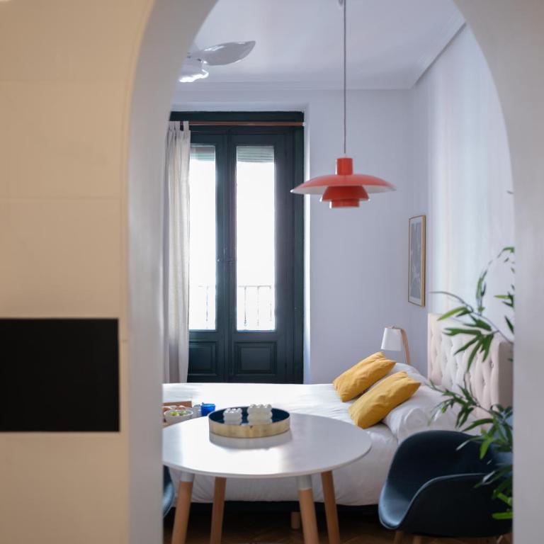 Charming Vintage Studio in trendy Chueca - Apartment - 5