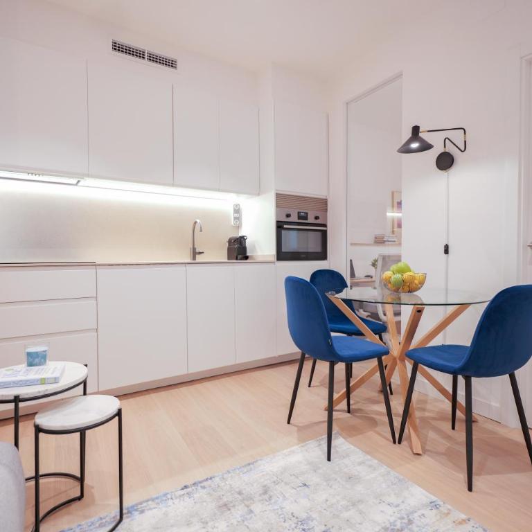 Delightful 2BR Flat in Chic Chueca - Apartment - 7