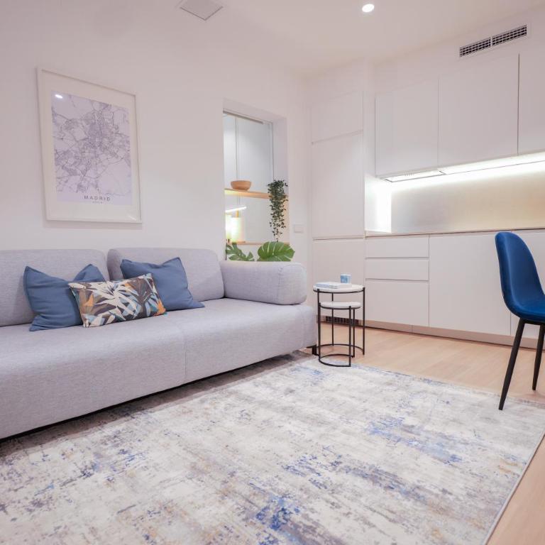 Delightful 2BR Flat in Chic Chueca - Apartment - 9