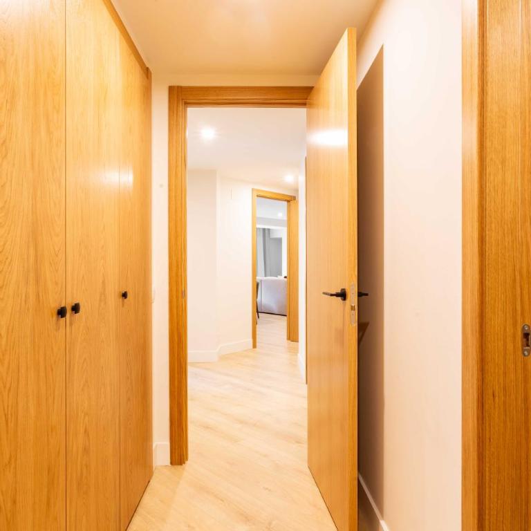 Spacious Urban Elegance in Plaza Castilla - Apartment - 31