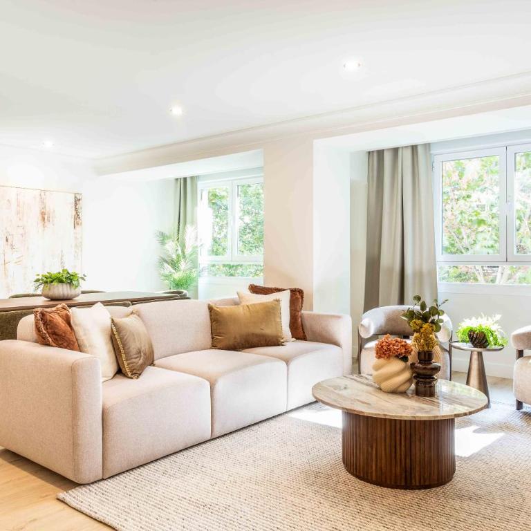 Spacious Urban Elegance in Plaza Castilla - Apartment - 7