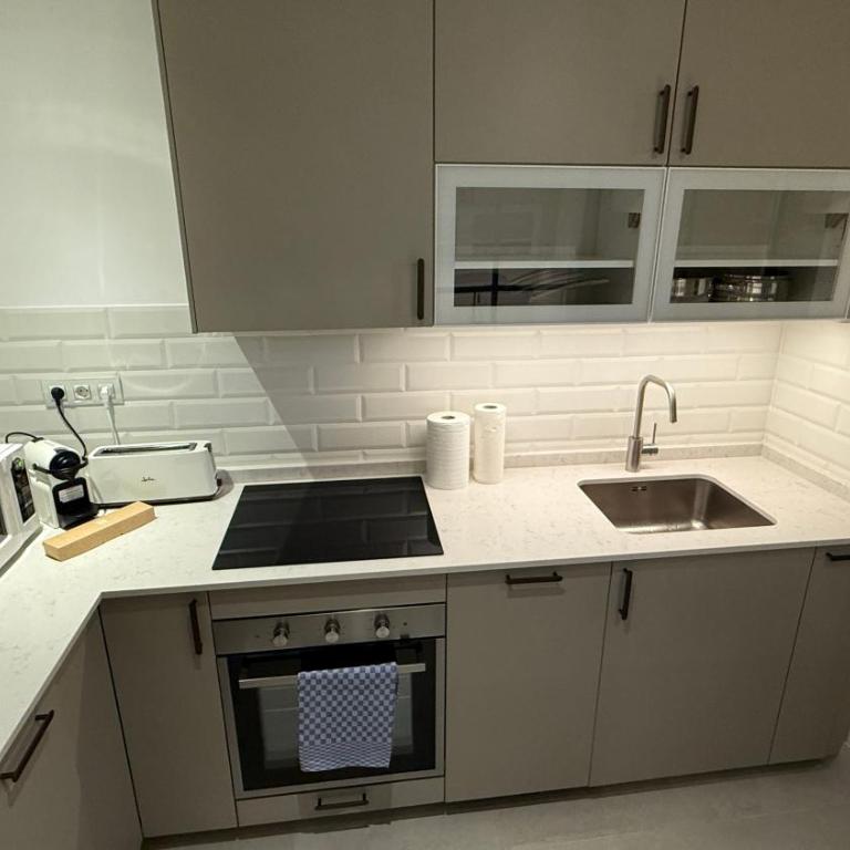Stylish Haven in Chic Salamanca - Apartamento - 13