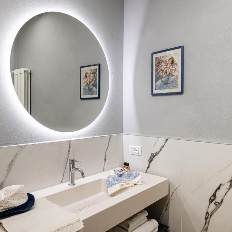 Design Apartment by Piazza Napoleone - Appartamento con 2 Camere da Letto - 32