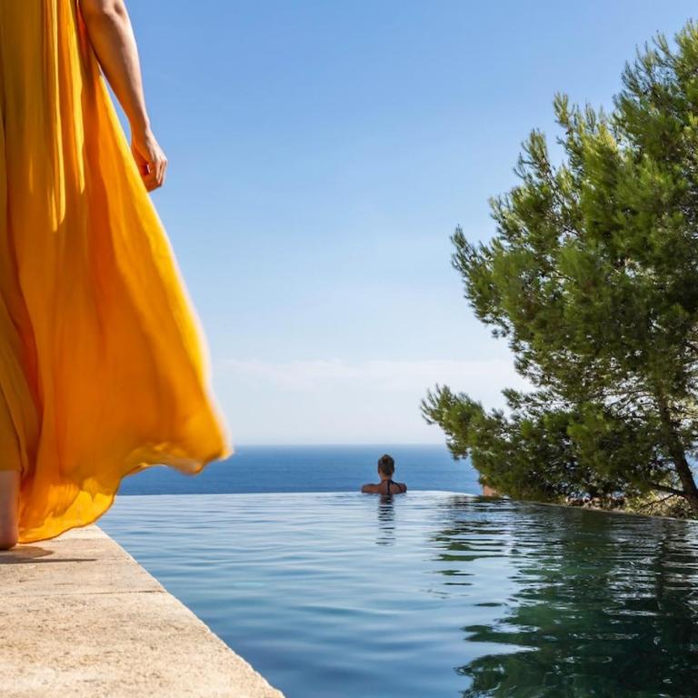 Beautiful villa and pool with sea view - Villa - 18