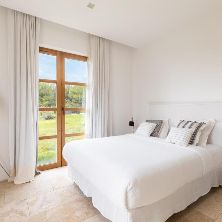 Beautiful villa and pool with sea view - Villa - 25