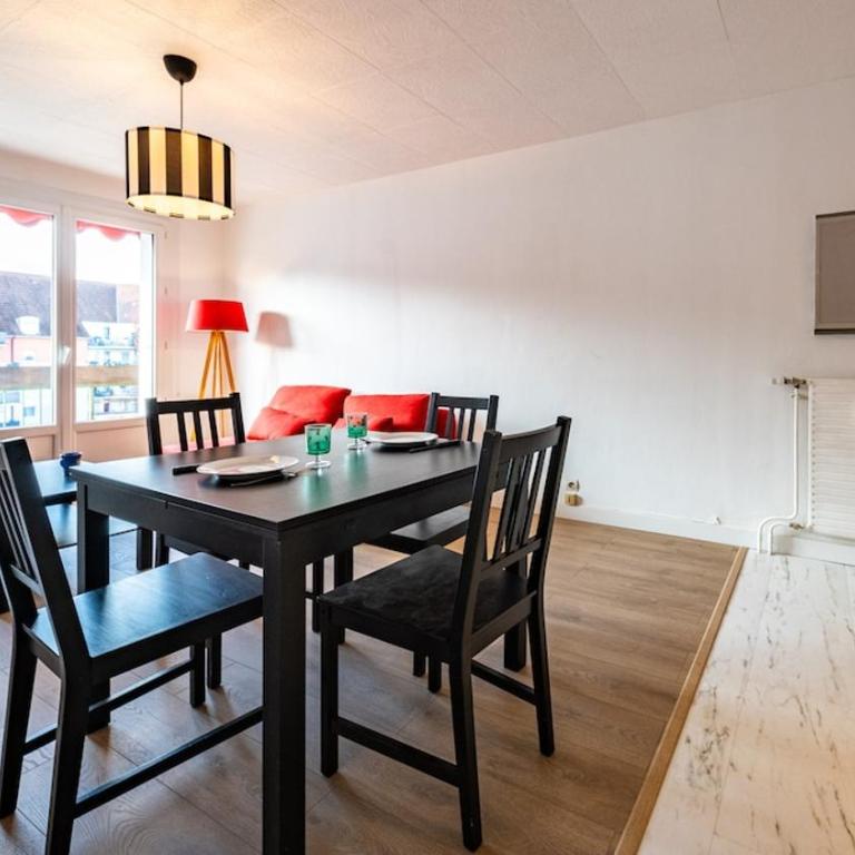 Le Rouge Dijon - Close to BSB - Two-Bedroom Apartment - 18