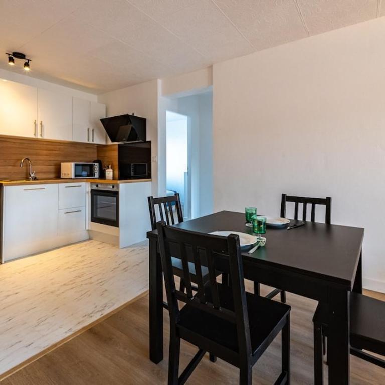 Le Rouge Dijon - Close to BSB - Two-Bedroom Apartment - 20