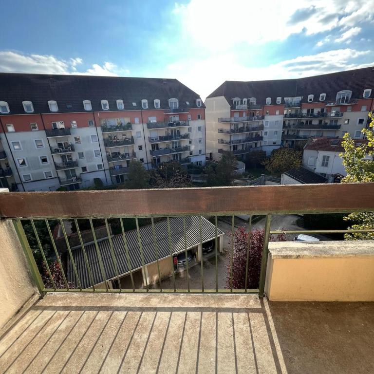Le Rouge Dijon - Close to BSB - Two-Bedroom Apartment - 27