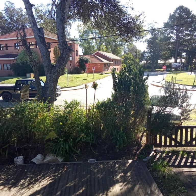 Dúplex Céntrico en Pinamar - Apartamento de 3 dormitorios - 2