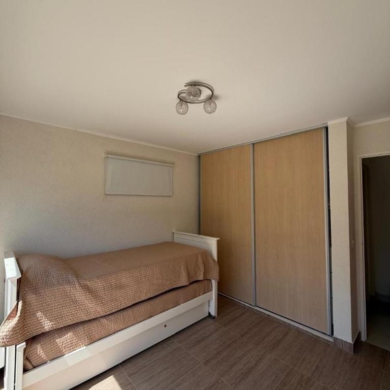 Alquiler de casa de playa costa esmeralda - Three-Bedroom House - 7