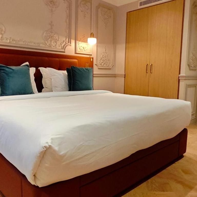 Mode Paris Aparthotel - Two-Bedroom Apartment - 2