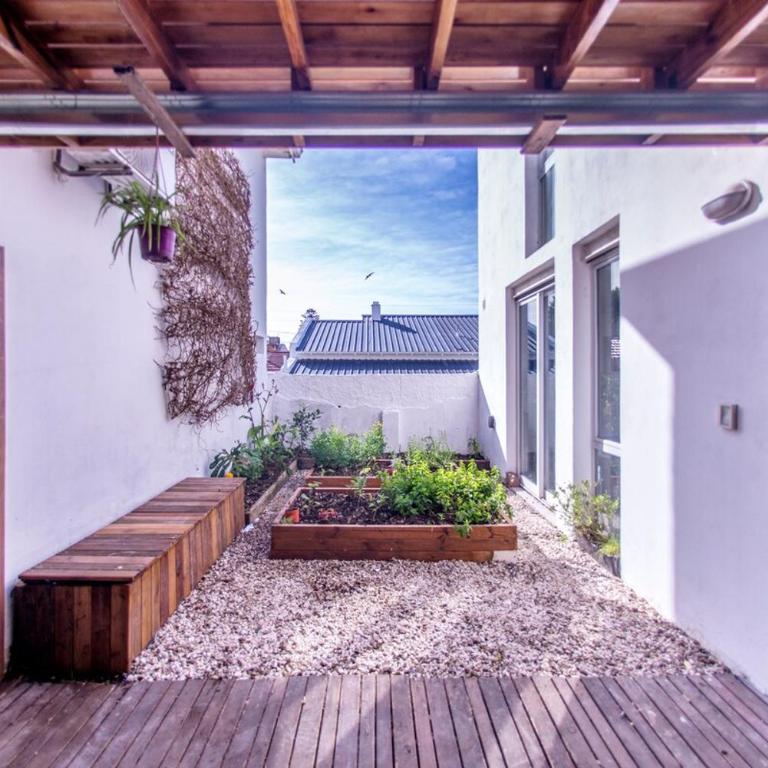 Apartamento con patio y huerta - One-Bedroom Apartment - 5