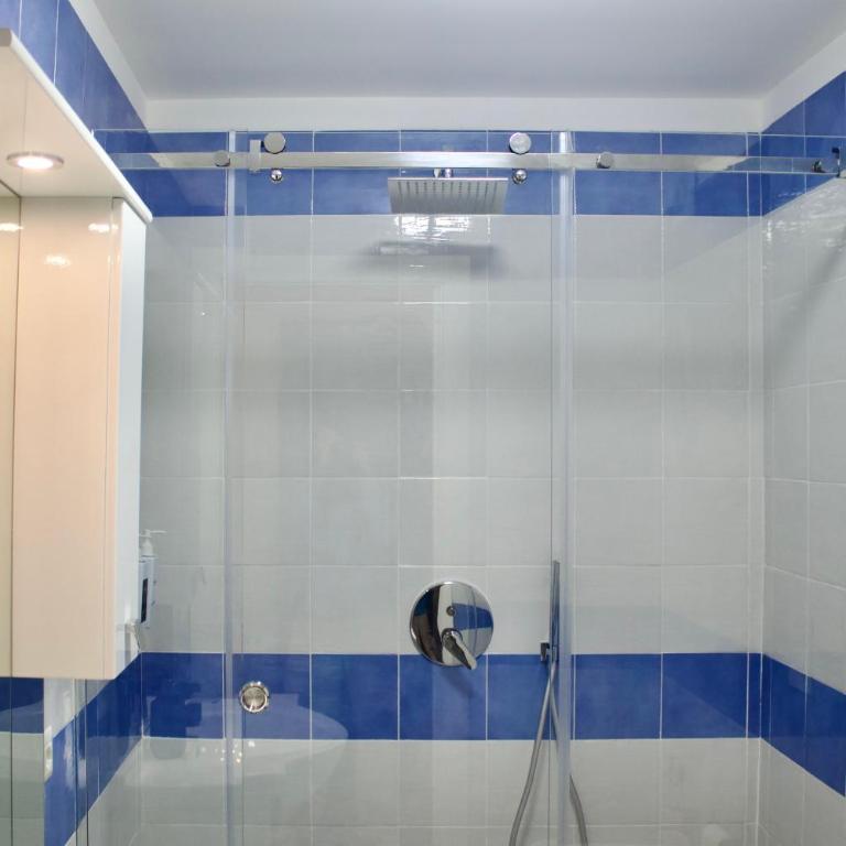 Guest House dei Poeti - Camera Matrimoniale con Bagno Privato - 18