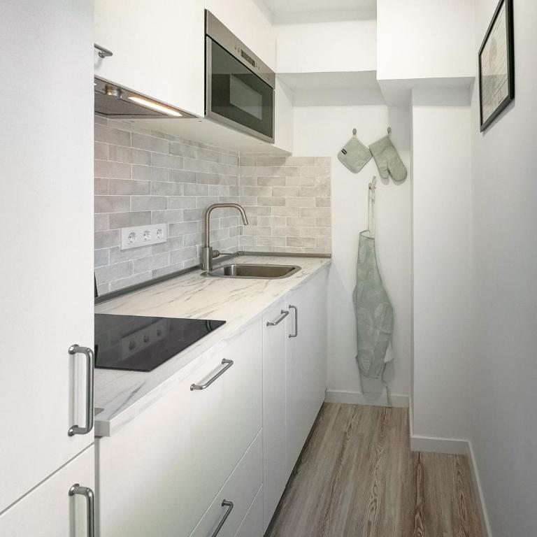 Caracas habitación perfecta para vivir y compartir en Madrid Temporal VAL6133 - Budget Single Room - 3