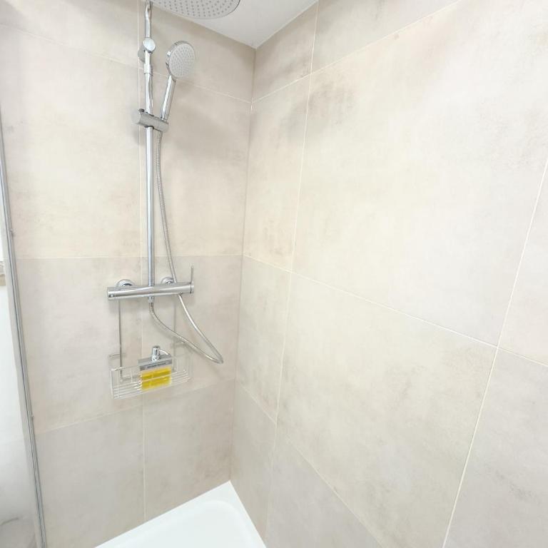 Appartement Le Vauban - Climatisation - À 200m de la Plage - 15 min de Sète - Appartement 1 Chambre - 23