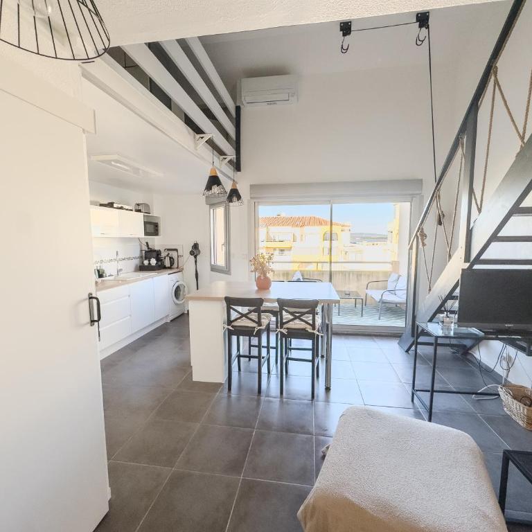 Appartement Le Vauban - Climatisation - À 200m de la Plage - 15 min de Sète - Appartement 1 Chambre - 24