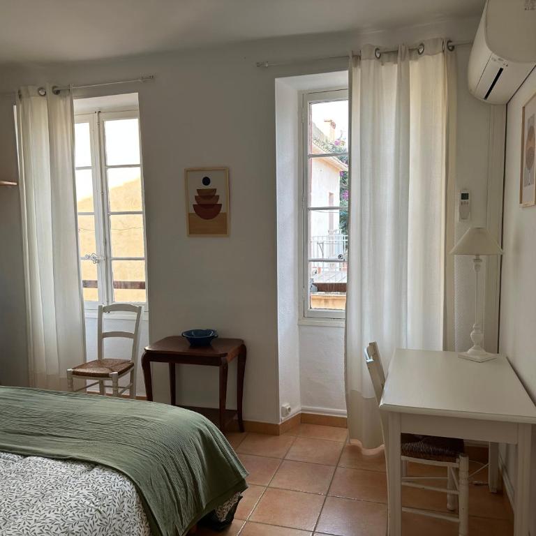 Appartement climatisé avec wifi au cœur du village et à 50m de la plage - Apartamento de 1 dormitorio - 13