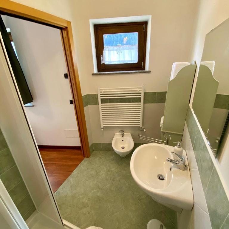 La Casa Dei Nonni - Foresteria - Camera Matrimoniale con Bagno Privato - 4