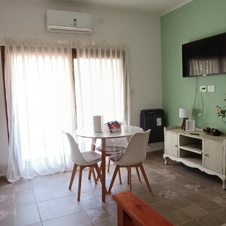 Depto Centrico con COCHERA - Apartamento Deluxe de 1 dormitorio - 2