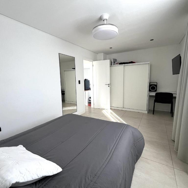 Casa Romi - Casa para 6 PAX con pileta en Arenas Chico, Mar del Plata - Hola Sur - Casa de 3 dormitorios - 10