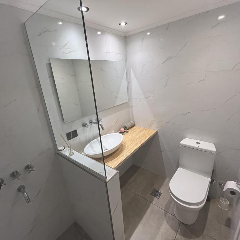 Casa Romi - Casa para 6 PAX con pileta en Arenas Chico, Mar del Plata - Hola Sur - Casa de 3 dormitorios - 15
