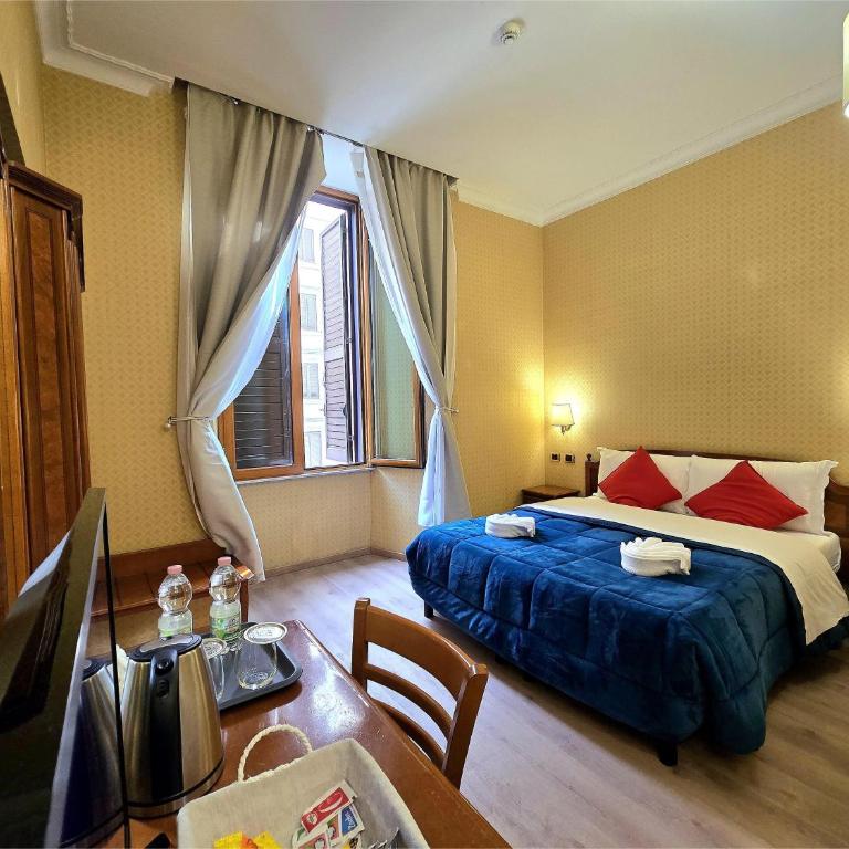 Hotel Amadeus - Camera Matrimoniale con Bagno Privato - 9