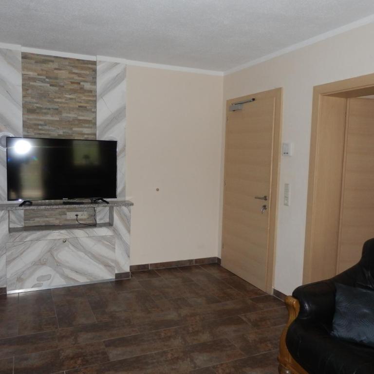Schloßburg Reiserhof - Two-Bedroom Apartment with Terrace - 5