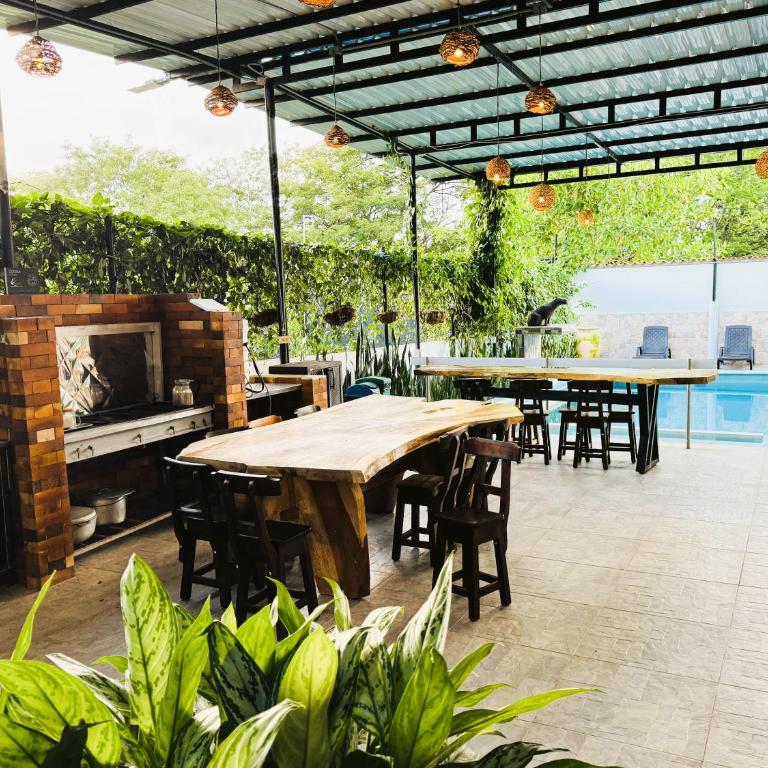 Hostal Bon Hábitat - Habitación Compartida Mixta - 4