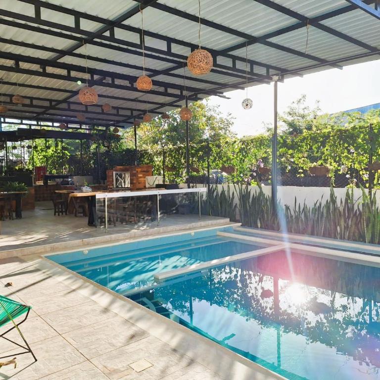 Hostal Bon Hábitat - Habitación Compartida Mixta - 4 camas - 5