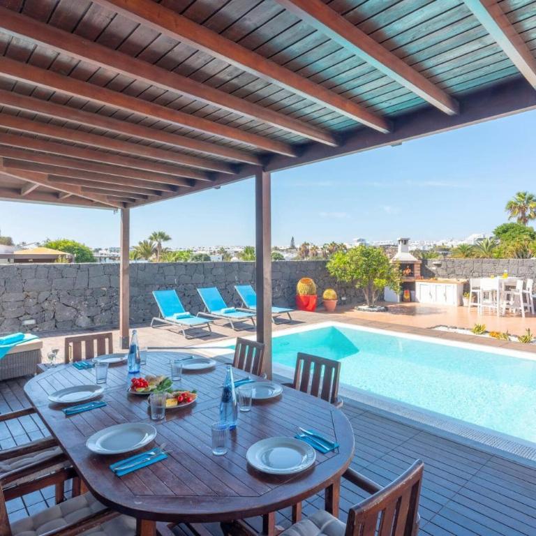 Villa Lemes by Villa Plus - Villa - 8