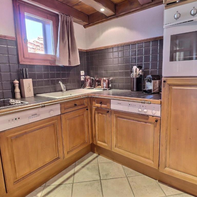 Charmant Duplex 3 Pièces à Méribel - 6 Personnes, WiFi Inclus - FR-1-182-271 - Apartamento - 14