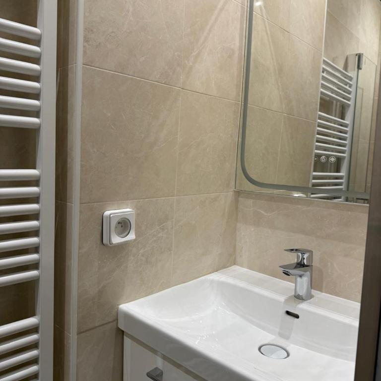 View on Eiffel Tower Seine and Main Monuments - Appartement - 6